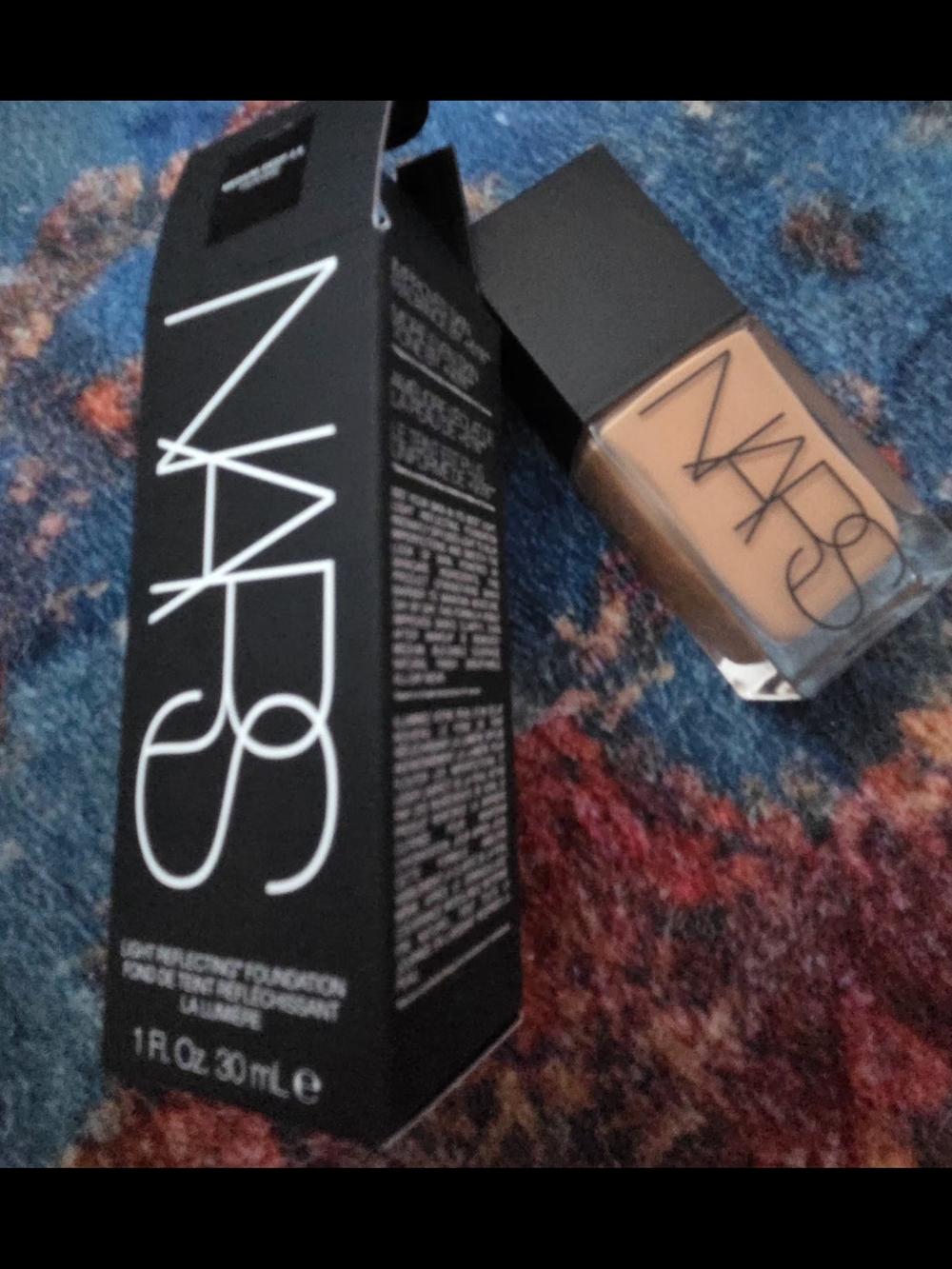 NARS Sheer Glow Foundation - Warm Beige